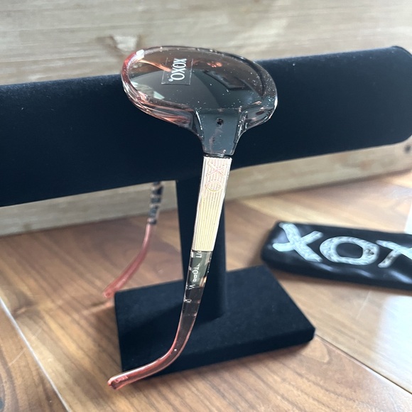 XOXO Sunglasses - Picture 4 of 9